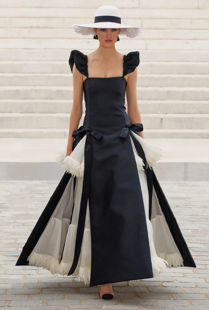 Chanel haute couture Fall/Winter 2021-2022: everything you need to